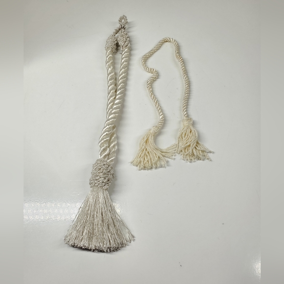 Ivory Curtain Drape Holders Lot of 2 - Picture 1 of 3